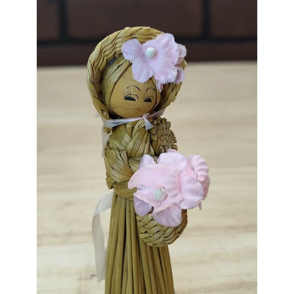 Wicker Vintage Wooden Peg Doll Figurine Girl Basket  Decorative Straw Hat